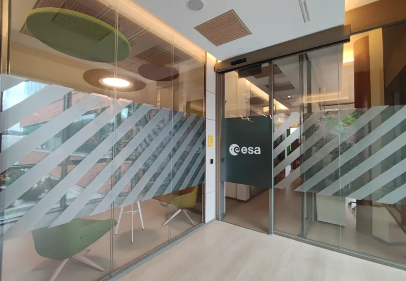 esa08