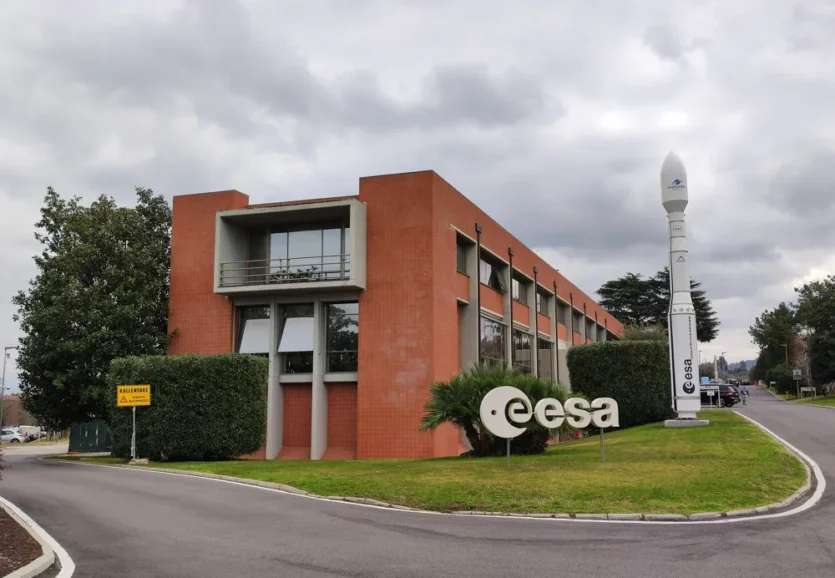 esa09