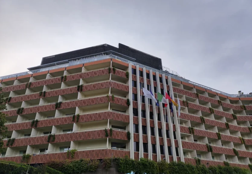 hilton01