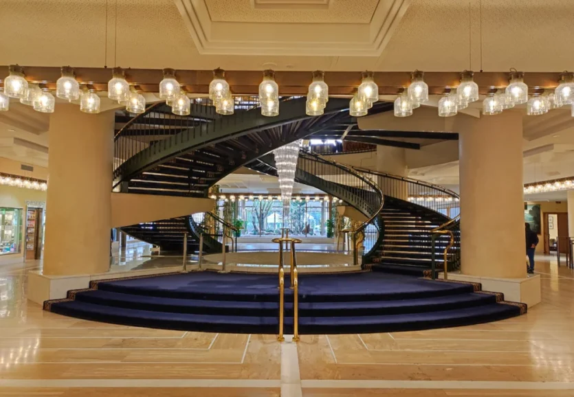 hilton07